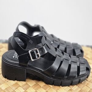 Black Fisherman Block Heel Sandals Size 9.5